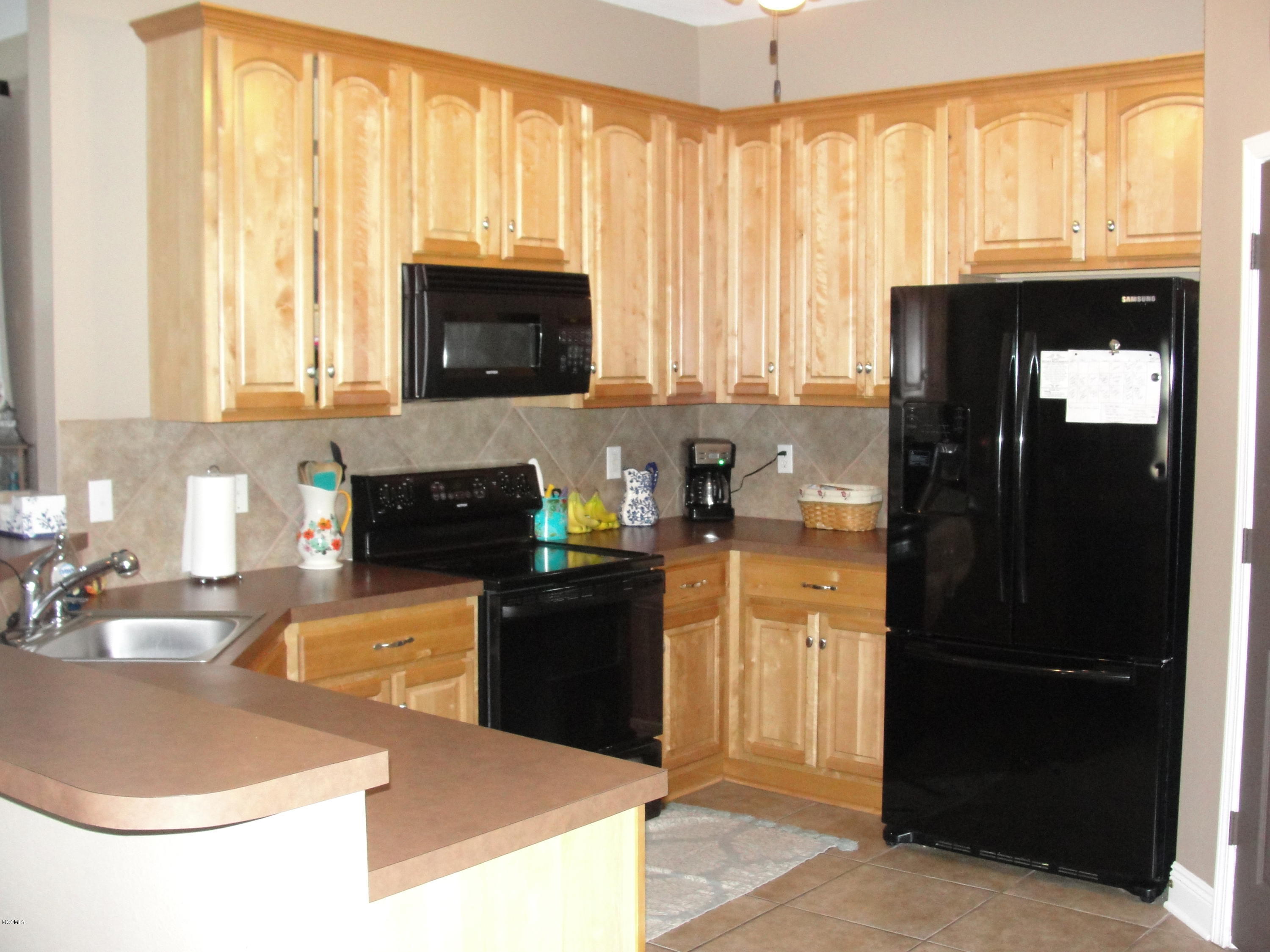 7658 Peabody Road Ocean Springs, MS 39564 - Photo 5 of 18 Peabody (18)