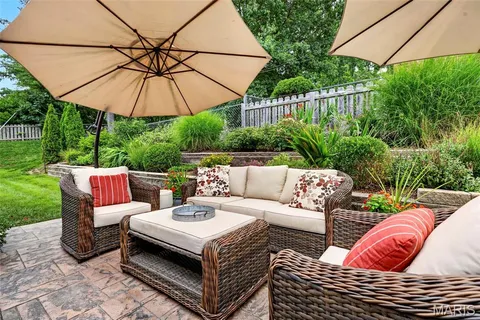 $535,000 | 13203 Dartagnan Court, St. Louis, MO 63141