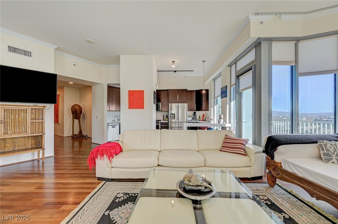 360 East Desert Inn Road, Unit 1404 Las Vegas, NV 89109 - Photo 12 of 52