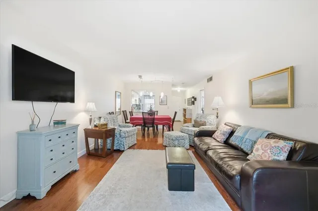 $135,000 | 400 Glennes Lane, Unit 103, Dunedin, FL 34698