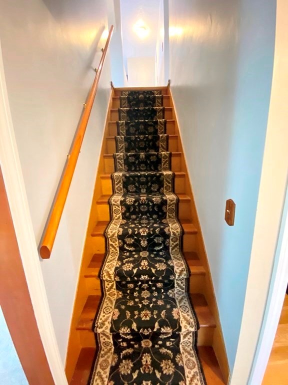 10 Waterman Road Auburn, MA 01501 - Photo 11 of 26 Gallery Image 11