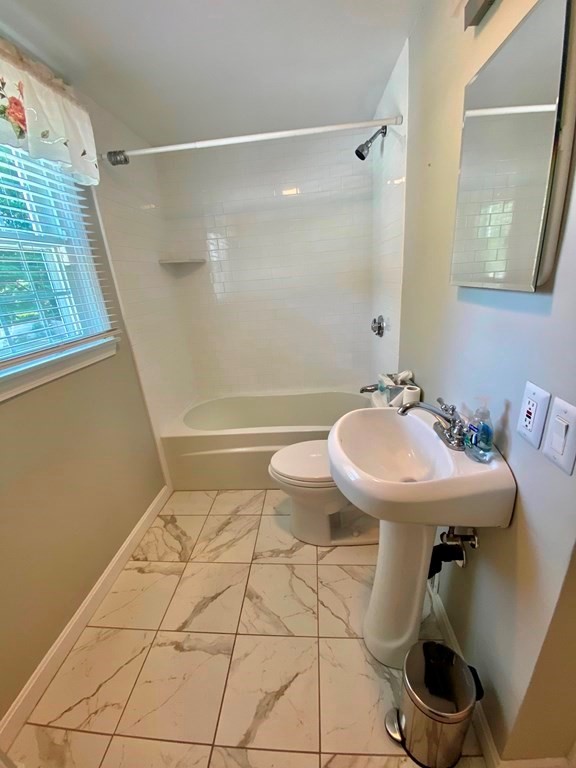 10 Waterman Road Auburn, MA 01501 - Photo 10 of 26 Gallery Image 10