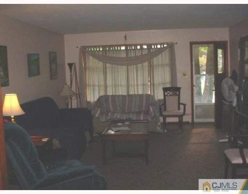 38 Foley Avenue Edison, NJ 08820 - Photo 2 of 5 Gallery Image 2