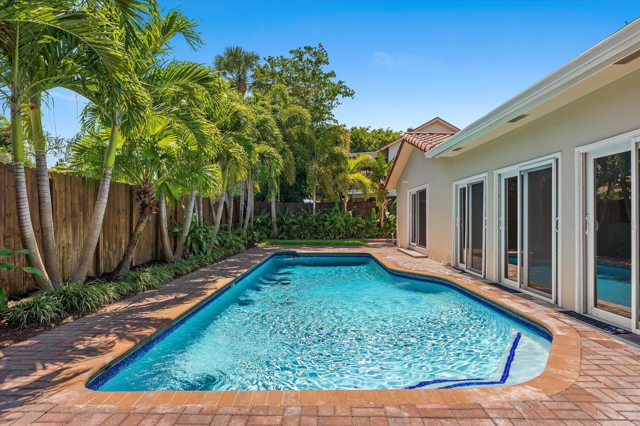 884 Northwest 6th Drive Boca Raton, FL 33486 - Photo 26 of 37 Pool