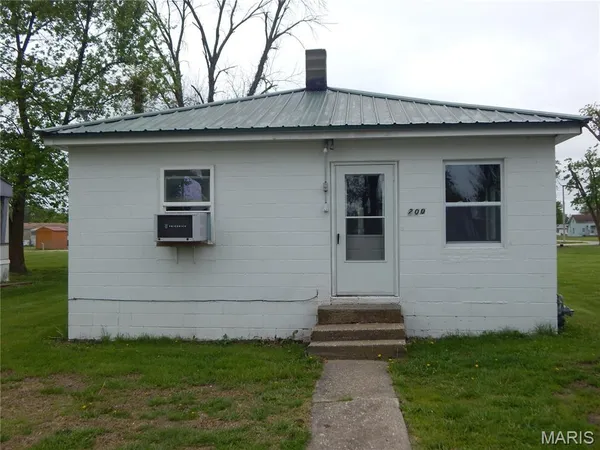 $82,500 | 200 East Maple Street, Curryville, MO 63339