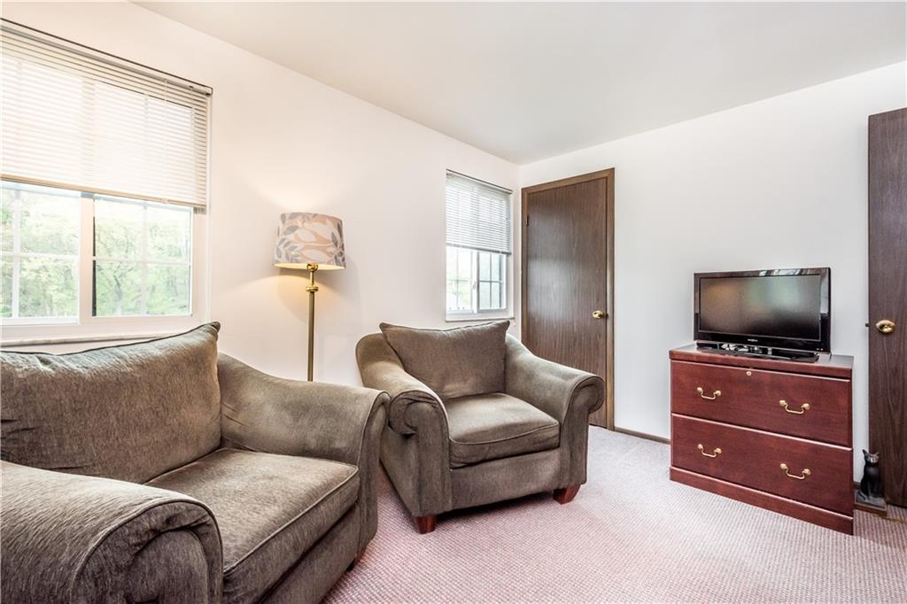 1616 Wilson Road Pittsburgh, PA 15236 - Photo 17 of 22 Gallery Image 17