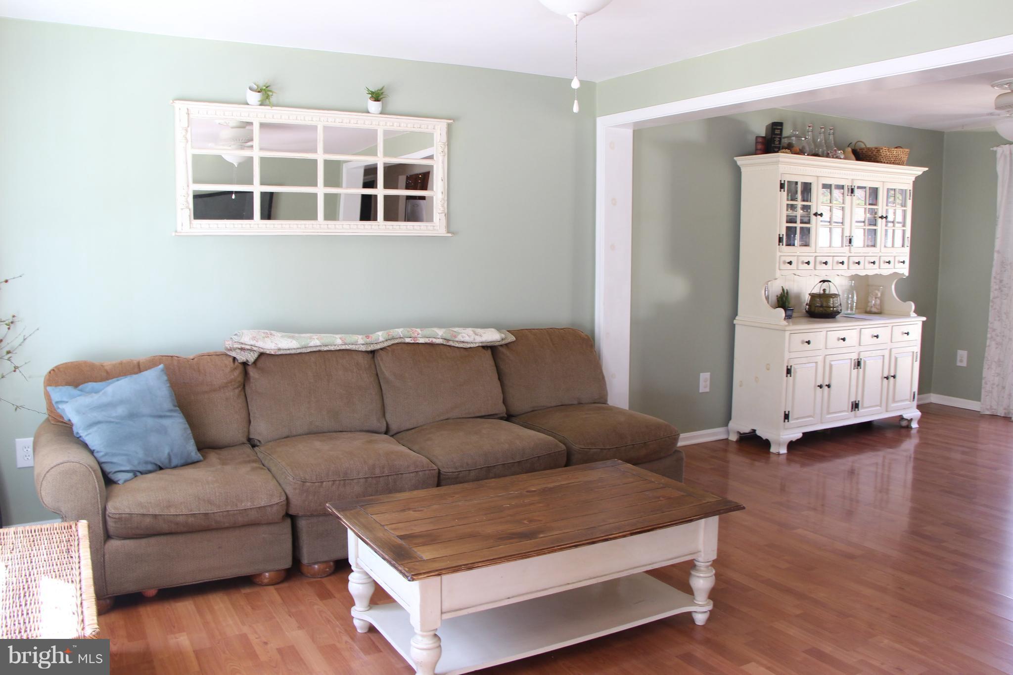 920 Crystal Rock Road Lusby, MD 20657 - Photo 7 of 27 Living Room