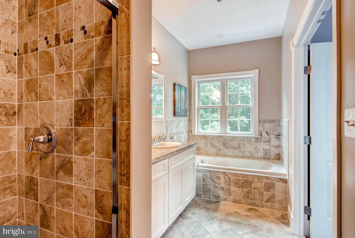 8315 Bletzer Road Dundalk, MD 21222 - Photo 22 of 29 Bath (Master)