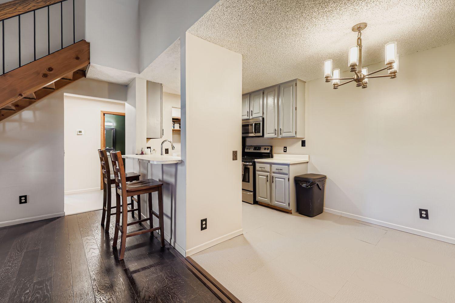 766 County Rd F West, Unit 715 Shoreview, MN 55126 - Photo 3 of 16 Gallery Image 3