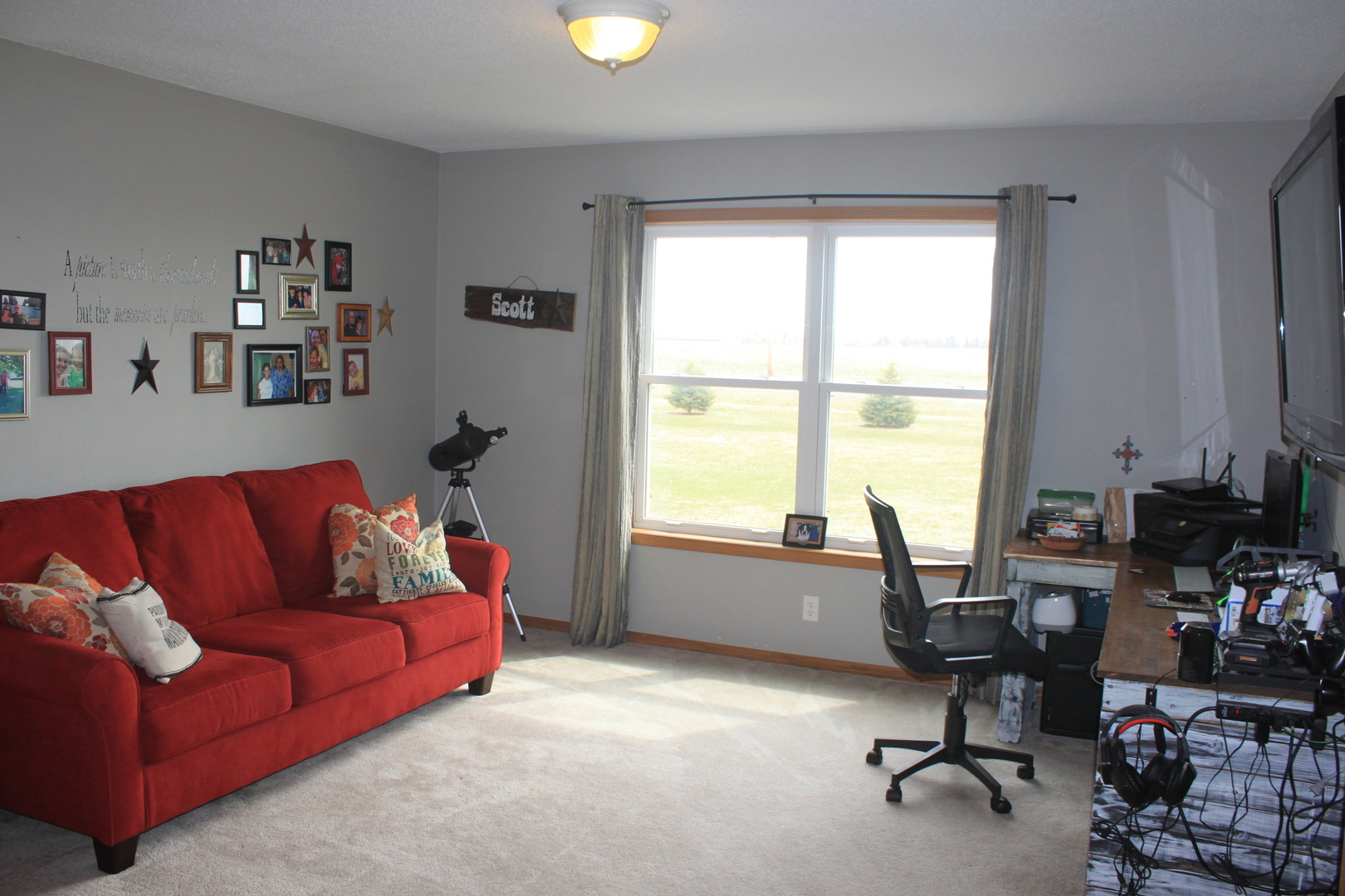 22862 Prophet Road Rock Falls, IL 61071 - Photo 8 of 24 a living room with furniture and a window
