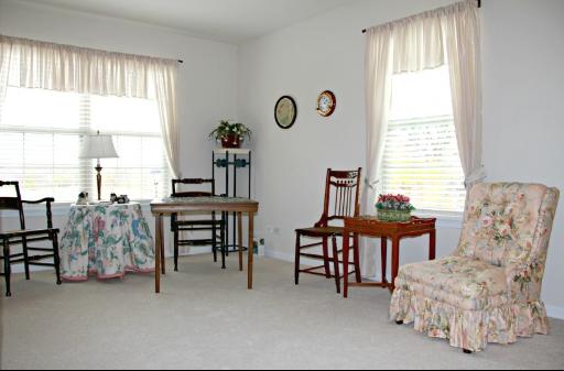 1871 Wagner Road Batavia, IL 60510 - Photo 15 of 16 a living room with furniture and a window