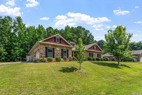 $575,000 | 46 Spring Haven Lane, Willow Spring, NC 27592