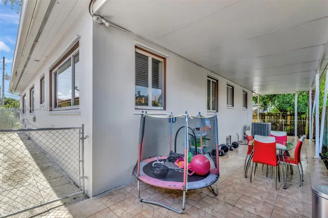 $1,020,000 | 3541 Southwest 23rd Terrace, Miami, FL 33145