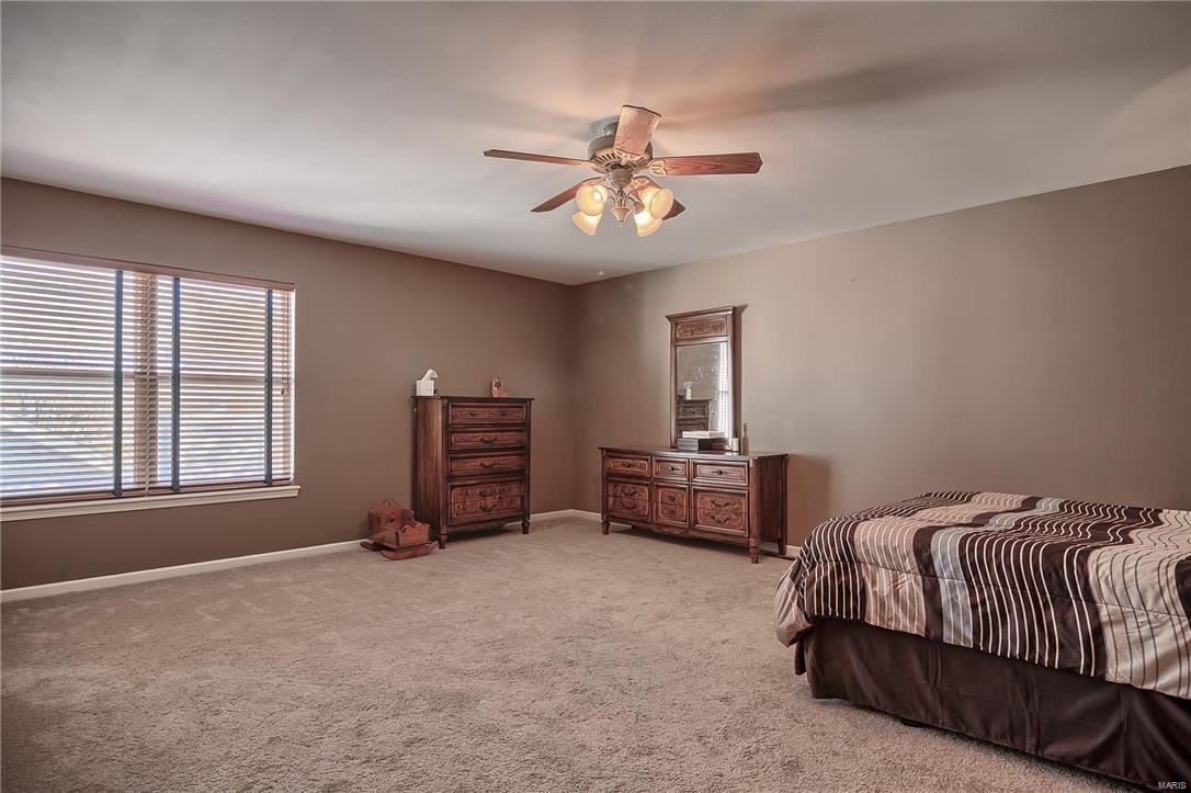 1831 Strawberry Ridge Drive Ballwin, MO 63021 - Photo 13 of 31 Gallery Image 13