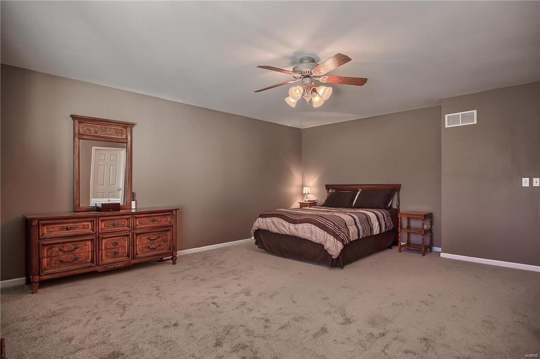 1831 Strawberry Ridge Drive Ballwin, MO 63021 - Photo 14 of 31 Gallery Image 14