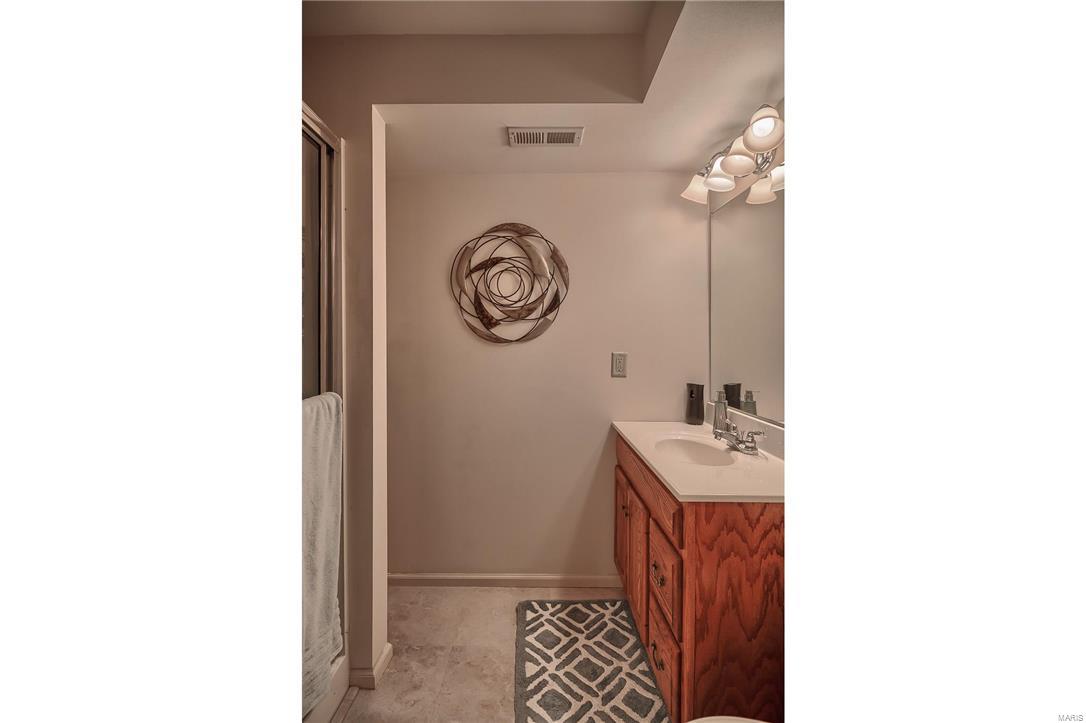 1831 Strawberry Ridge Drive Ballwin, MO 63021 - Photo 25 of 31 Gallery Image 25