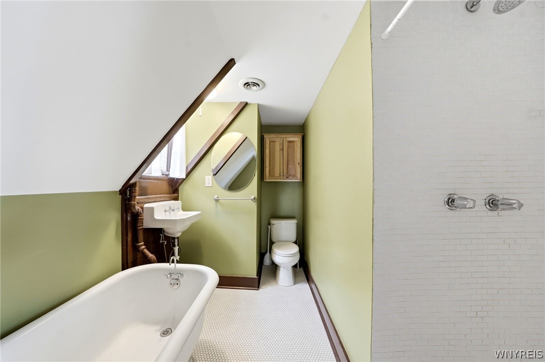 78 15th Street Buffalo, NY 14213 - Photo 19 of 25