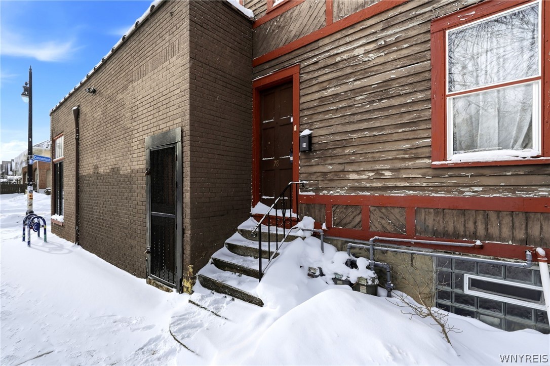 78 15th Street Buffalo, NY 14213 - Photo 2 of 25