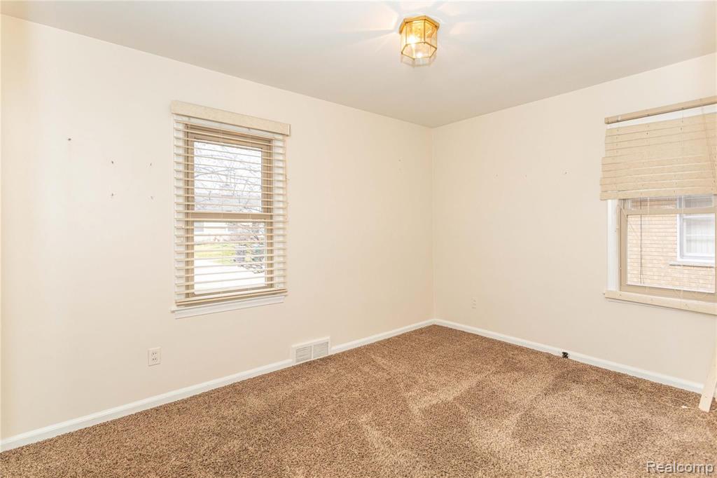 1822 Highview Street Dearborn, MI 48128 - Photo 18 of 30