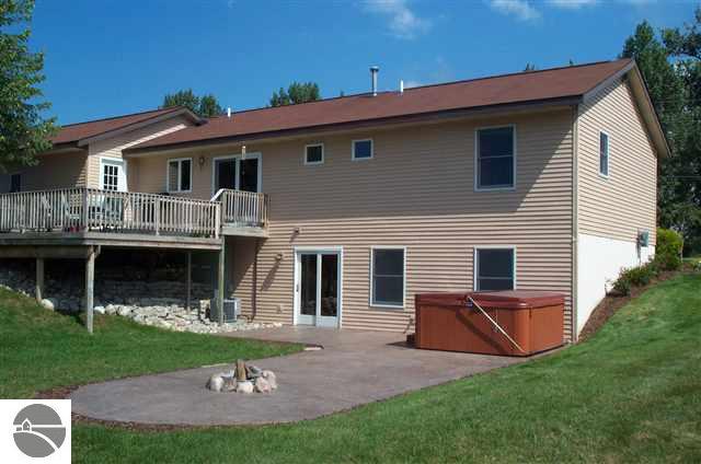1207 Rasho Road Traverse City, MI 49696 - Photo 2 of 15 1714621-1.JPG