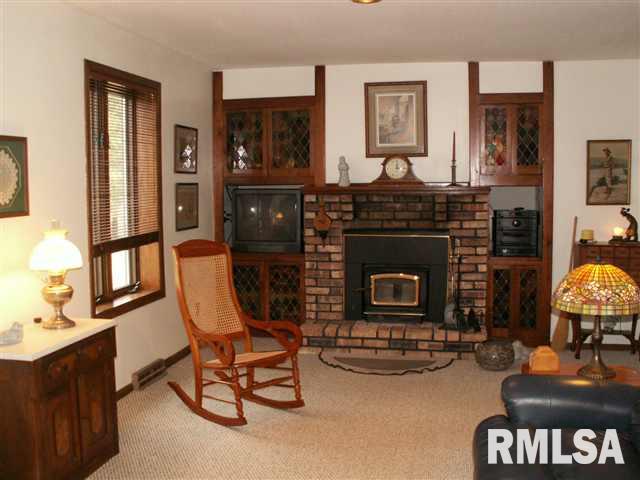 1190 East Lincoln Road Eldridge, IA 52748 - Photo 5 of 9 Gallery Image 5