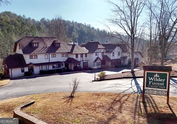 $465,000 | 327 Brucken Strasse, Unit 305, Helen, GA 30545