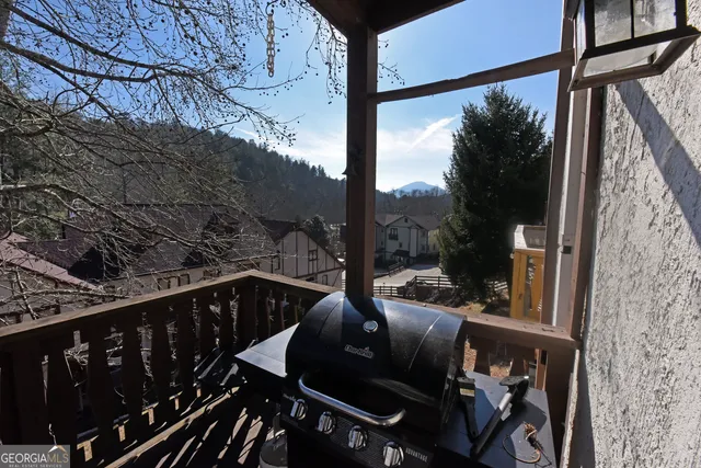 $485,000 | 327 Brucken Strasse, Unit 305, Helen, GA 30545