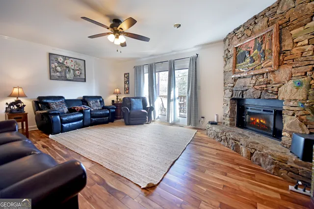 $485,000 | 327 Brucken Strasse, Unit 305, Helen, GA 30545