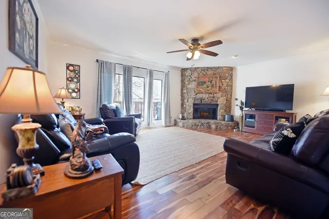 $485,000 | 327 Brucken Strasse, Unit 305, Helen, GA 30545