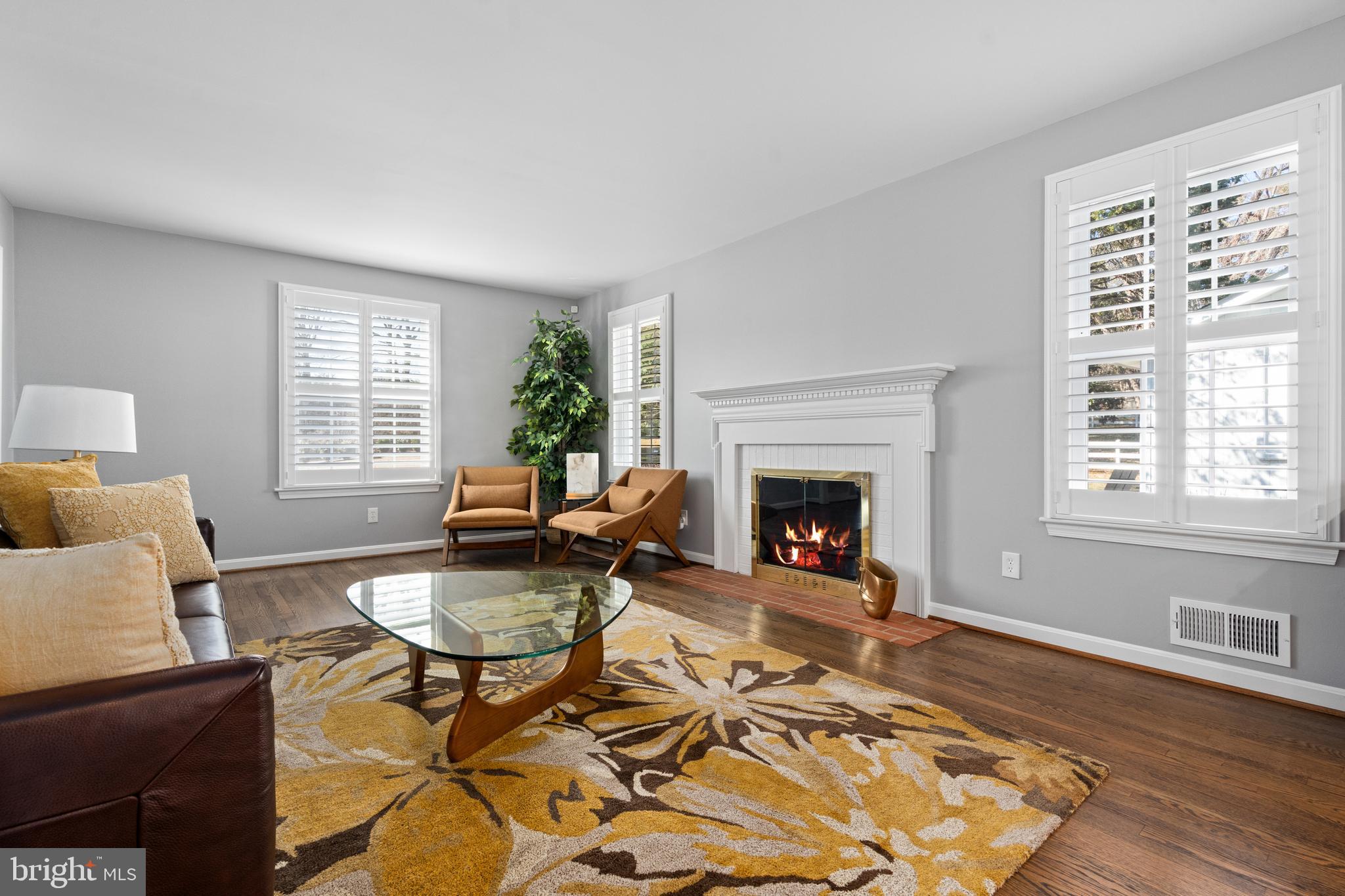10212 Browns Mill Road Vienna, VA 22182 - Photo 11 of 70 Gallery Image 11