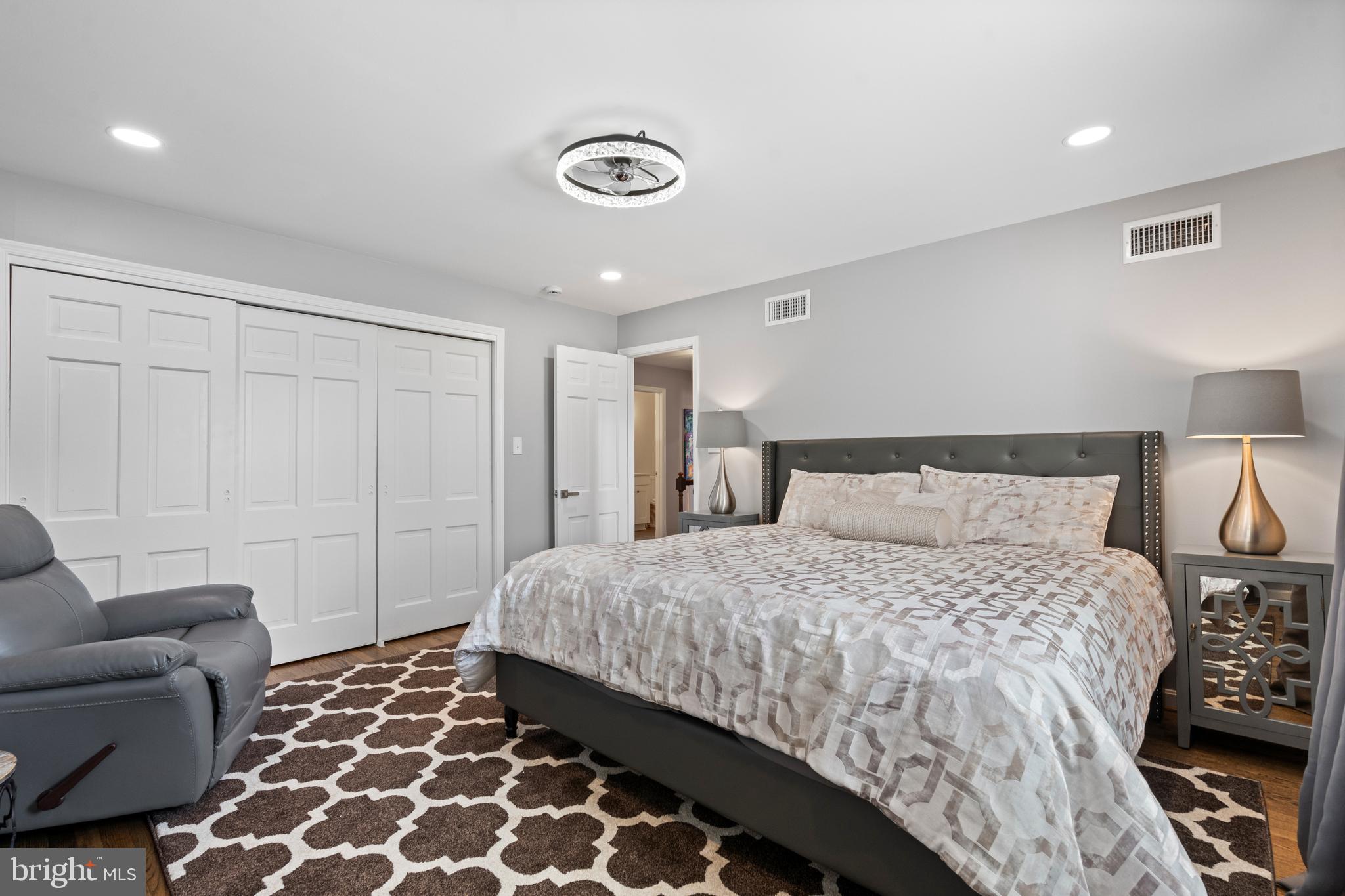 10212 Browns Mill Road Vienna, VA 22182 - Photo 28 of 70 Gallery Image 28