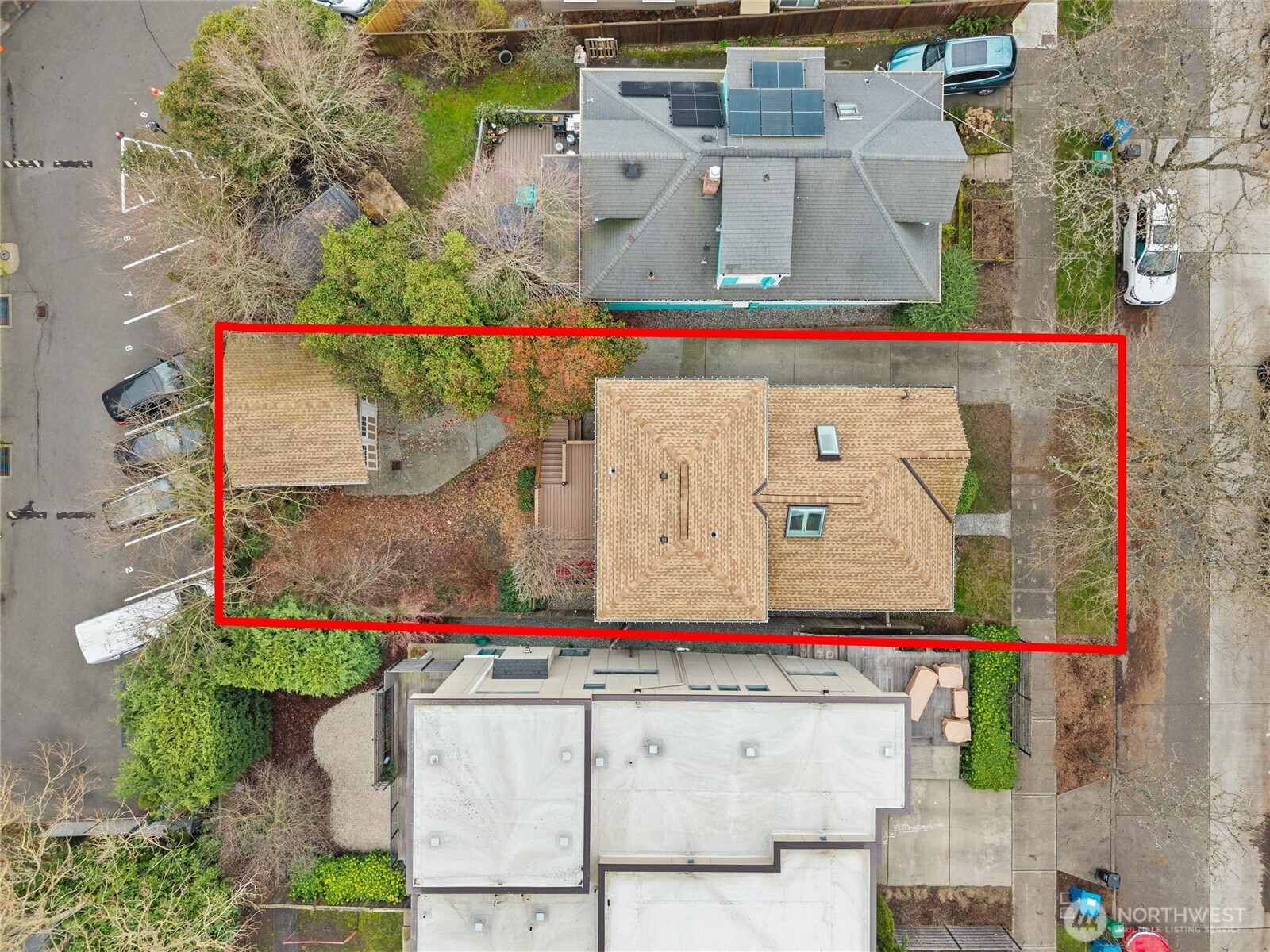 424 27th Avenue East Seattle, WA 98112 - Photo 27 of 36 an aerial view of a pool table