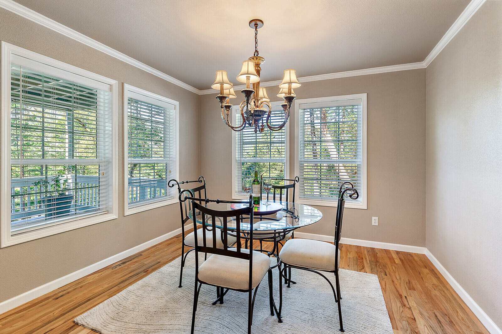 11847 Upper Applegate Road Jacksonville, OR 97530 - Photo 22 of 71 21-Fromal Dining