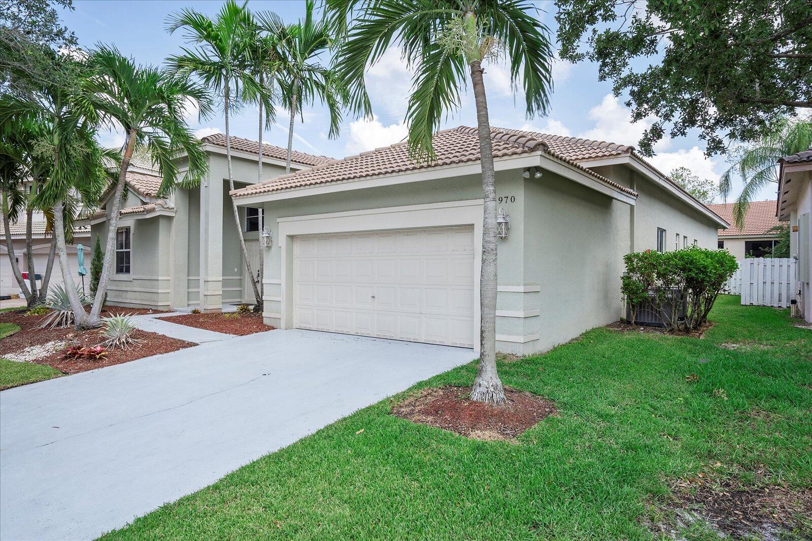 970 Greenwood Road Weston, FL 33327 - Photo 4 of 46 04-970 Greenwood Rd_04