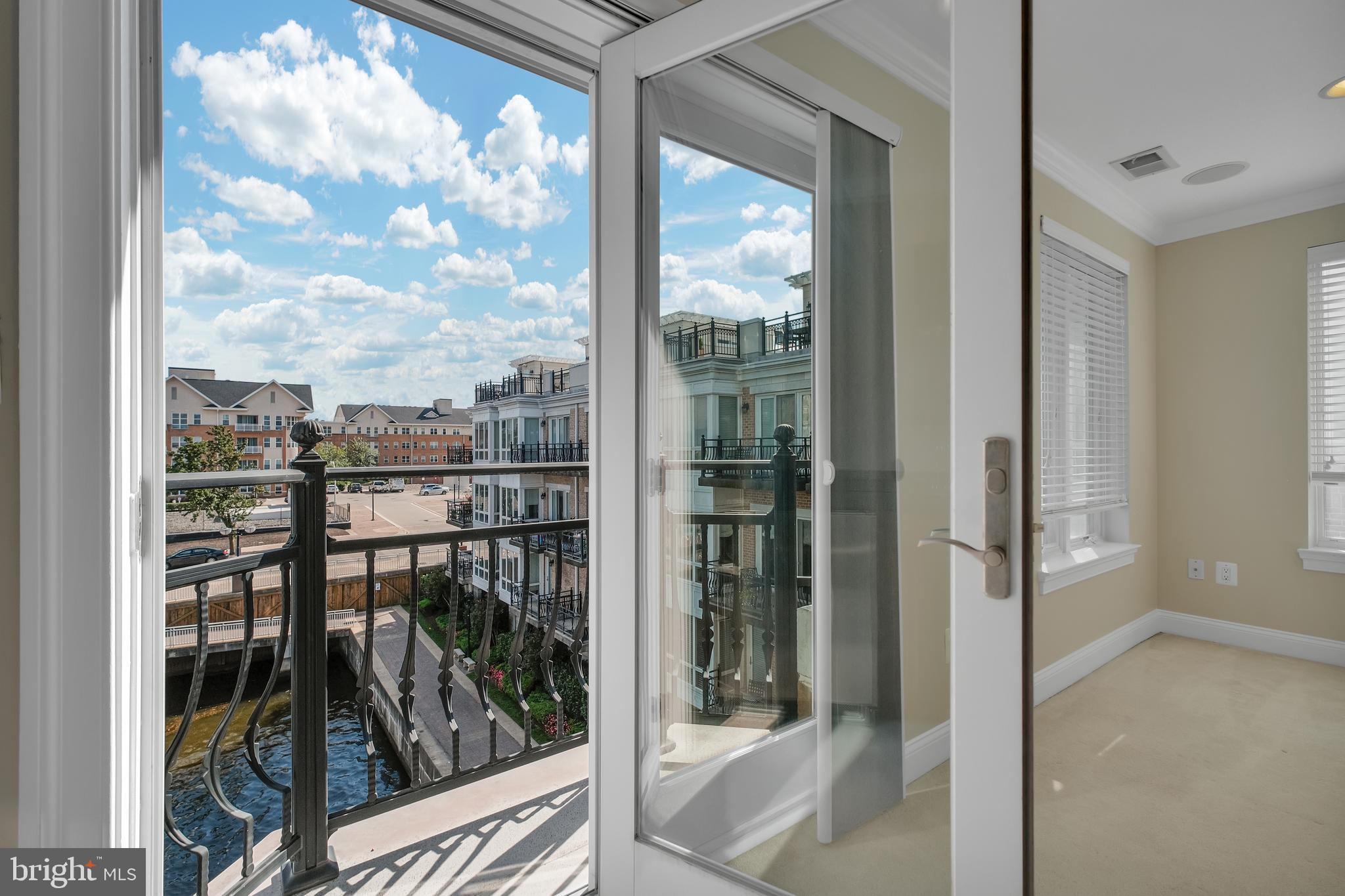 915 Valencia Court, Unit 117 Baltimore, MD 21230 - Photo 28 of 55