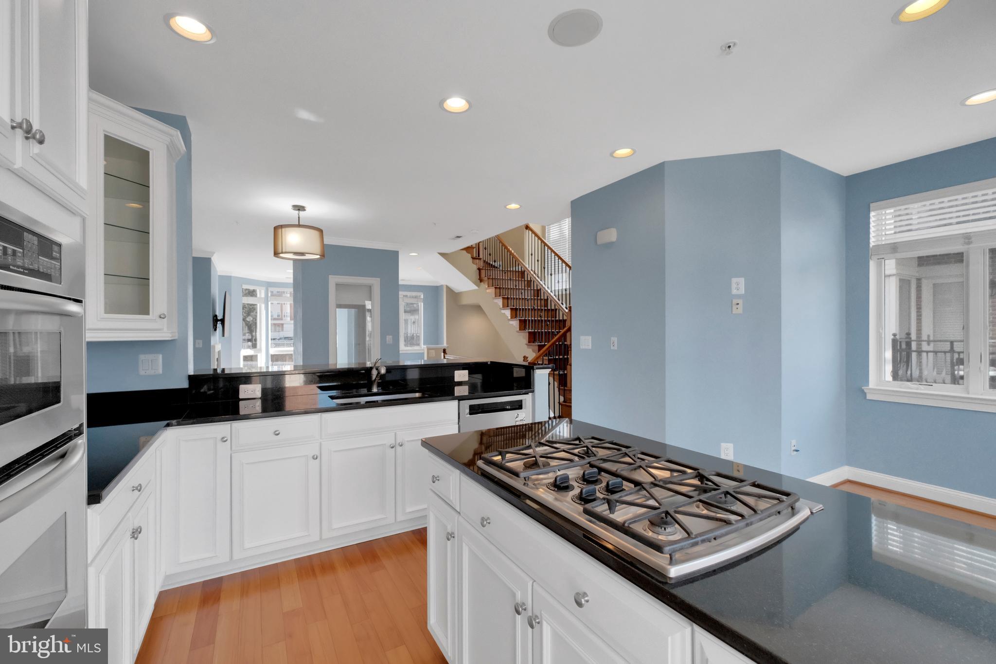 915 Valencia Court, Unit 117 Baltimore, MD 21230 - Photo 9 of 55