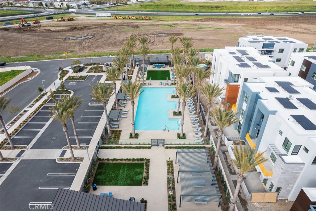 2053 Peebler Way Tustin, CA 92782 - Photo 4 of 37