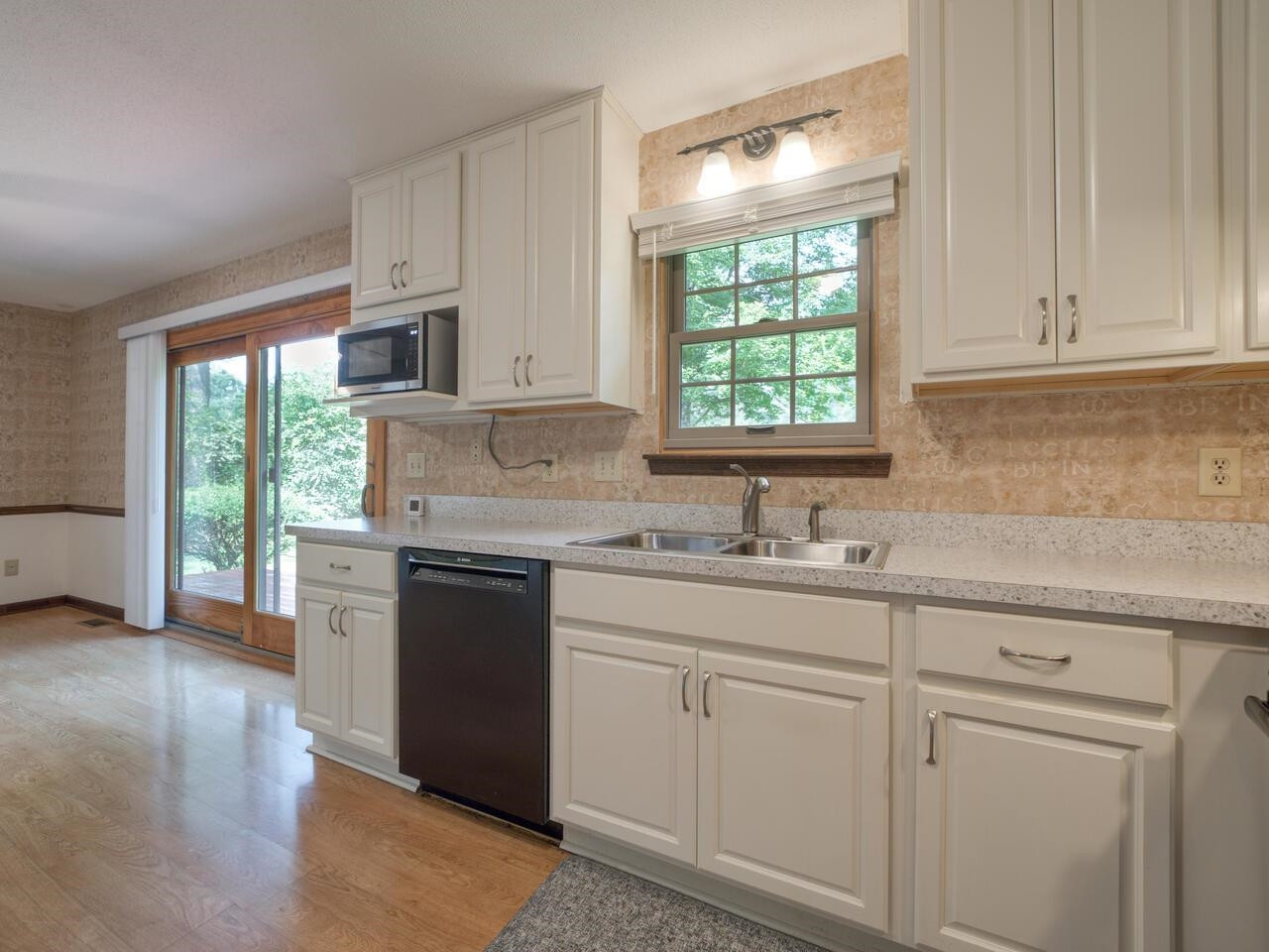 5505 Old Towne Road Raleigh, NC 27612 - Photo 12 of 45 Kitchen