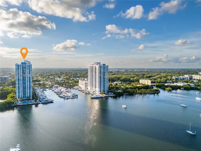 $900,000 | 17111 Biscayne Boulevard, Unit 803, North Miami Beach, FL 33160