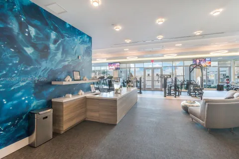 $930,000 | 17111 Biscayne Boulevard, Unit 803, North Miami Beach, FL 33160