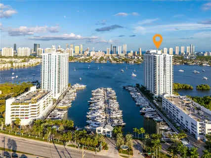 $900,000 | 17111 Biscayne Boulevard, Unit 803, North Miami Beach, FL 33160