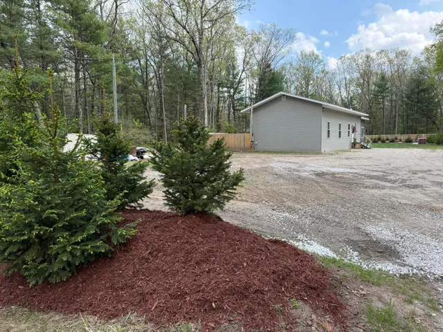 $299,900 | 1581 West Lone Pine Drive, Baldwin, MI 49304