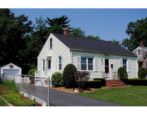 44 Gilman Street Springfield, MA 01118 - Photo 1 of 10 Gallery Image 1