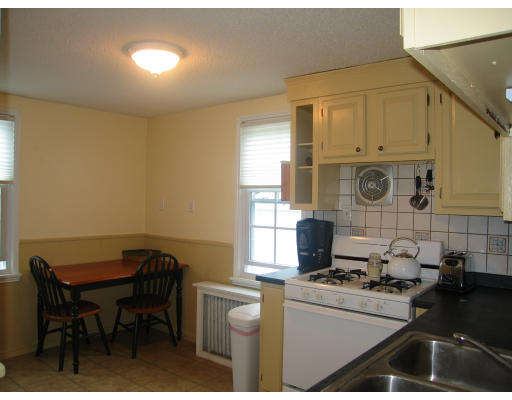 44 Gilman Street Springfield, MA 01118 - Photo 4 of 10 Gallery Image 4