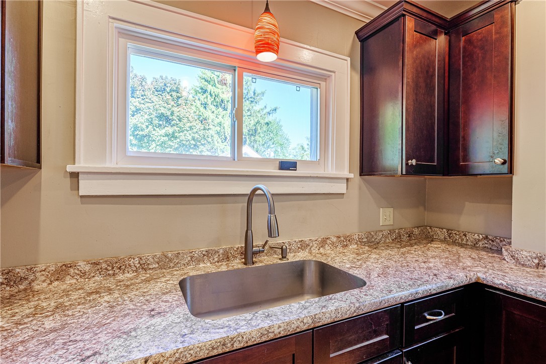 130 Fairfax Road Rochester, NY 14609 - Photo 19 of 47