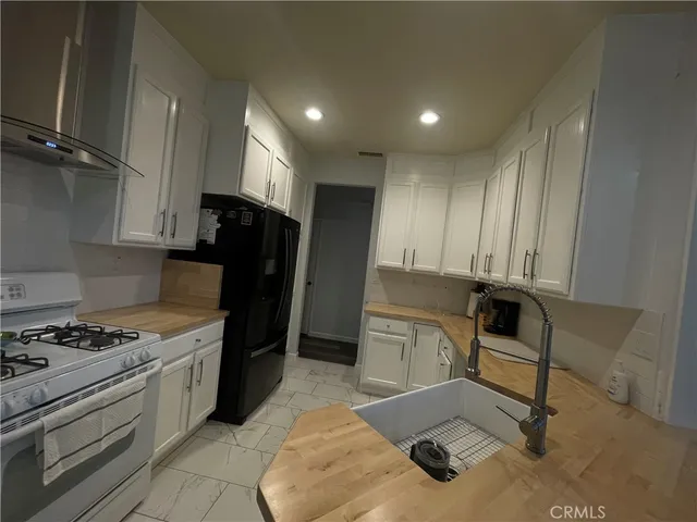 $439,000 | 11767 Highgrove Court, Adelanto, CA 92301