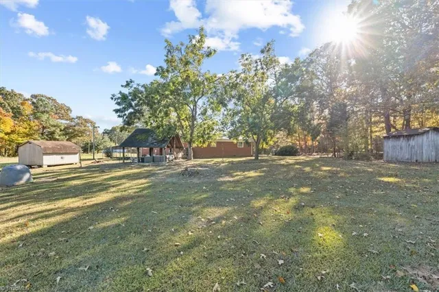 $389,000 | 612 Reeder Road, Seagrove, NC 27341