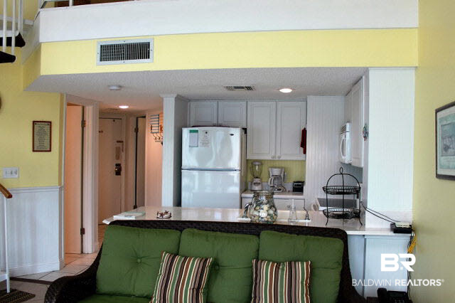 497 Plantation Road, Unit 1355 Gulf Shores, AL 36542 - Photo 5 of 31 Kitchen View 3