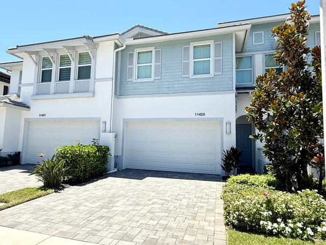 $712,500 | 11425 Pointe Midtown Drive, Palm Beach Gardens, FL 33418
