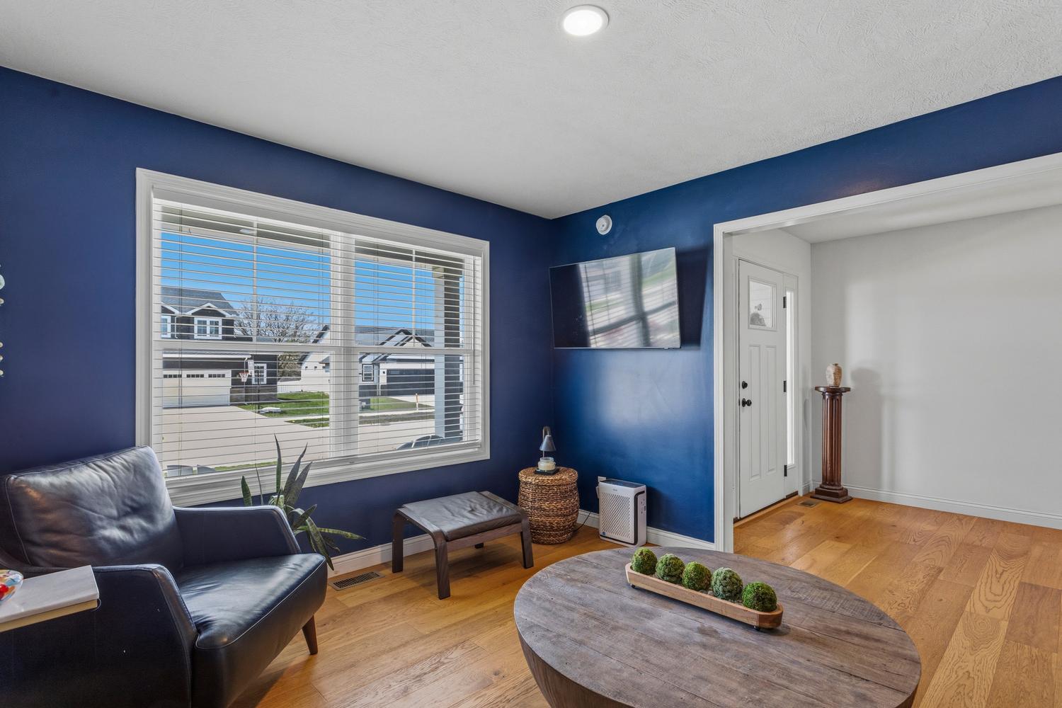 718 Cole Lane Mahomet, IL 61853 - Photo 7 of 44